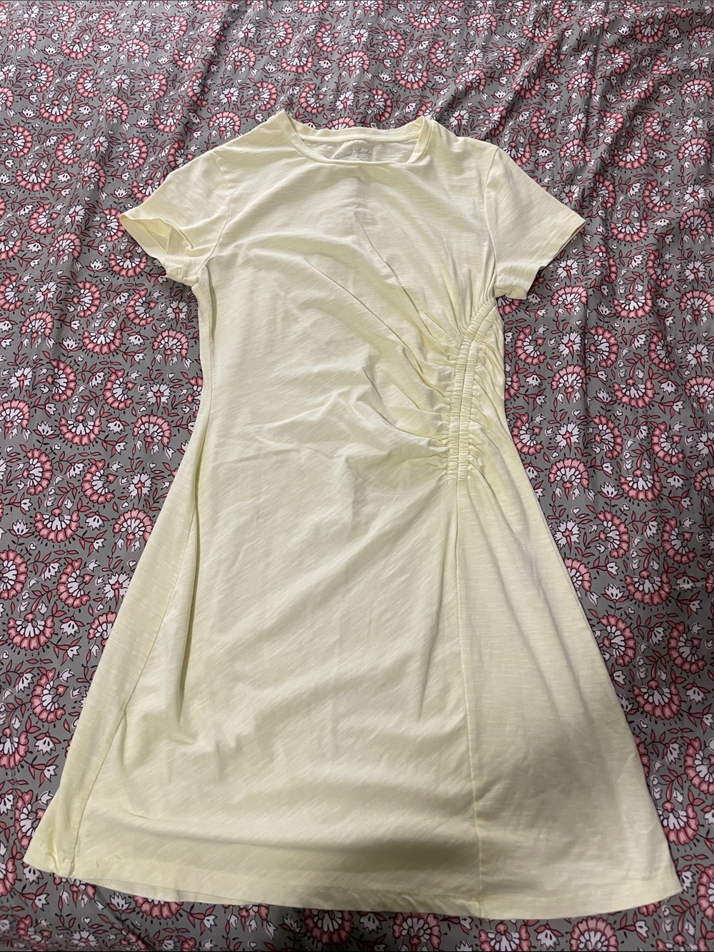 Women's Light Yellow Short-Sleeve Ruched A-Line Dress